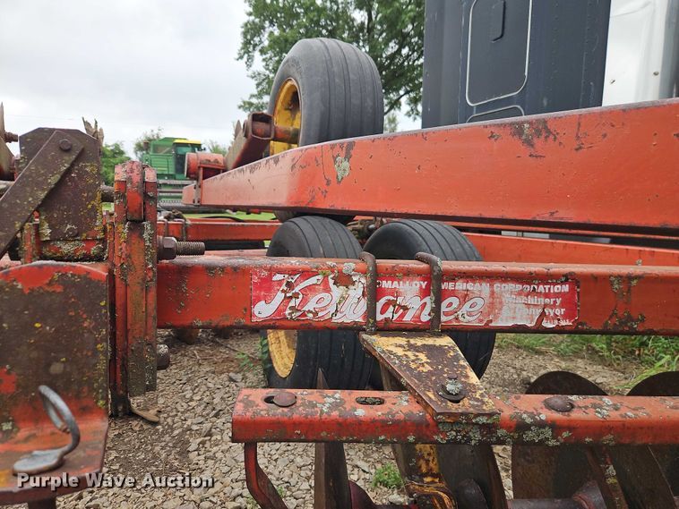 image for item EB8253 Kewanee 1010 double off-set disk