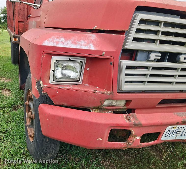 image for item EB8254 1980 Ford grain truck