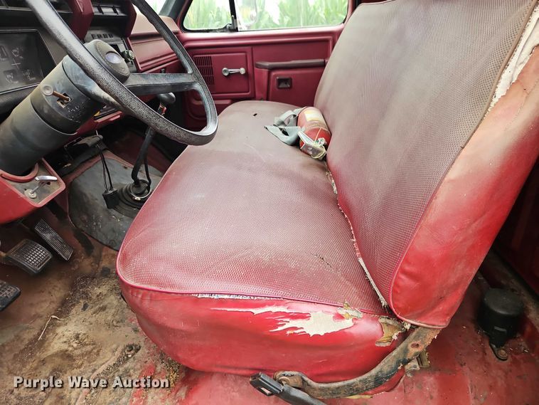 image for item EB8254 1980 Ford grain truck