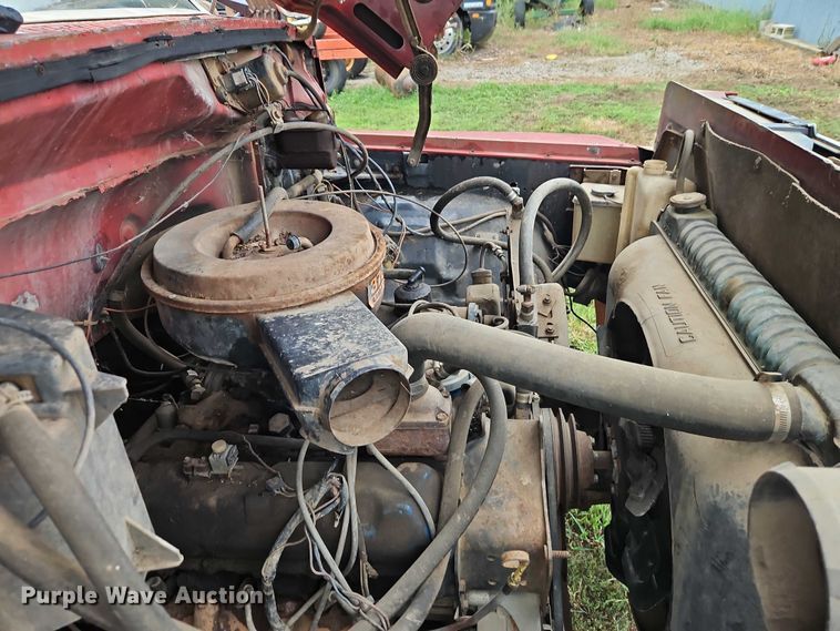 image for item EB8254 1980 Ford grain truck