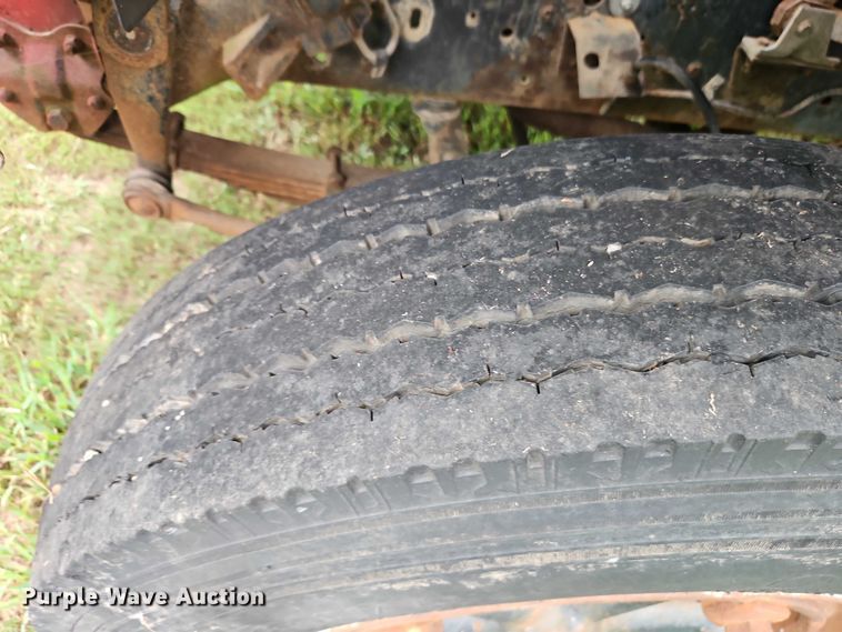 image for item EB8254 1980 Ford grain truck