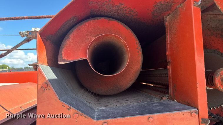 image for item ED1486 New Idea 708 forage harvester