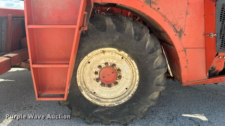 image for item ED1486 New Idea 708 forage harvester