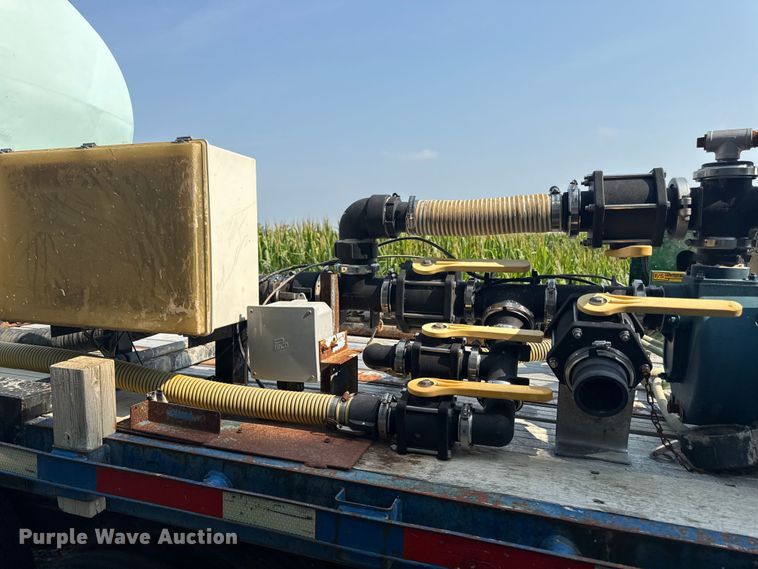 image for item ED4410 2000 TRAILERS flatbed trailer