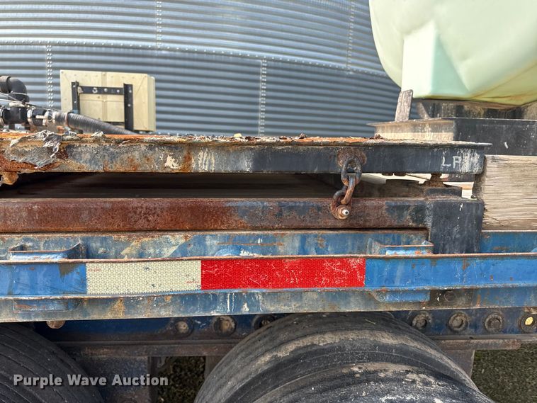 image for item ED4410 2000 TRAILERS flatbed trailer