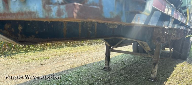 image for item ED4410 2000 TRAILERS flatbed trailer