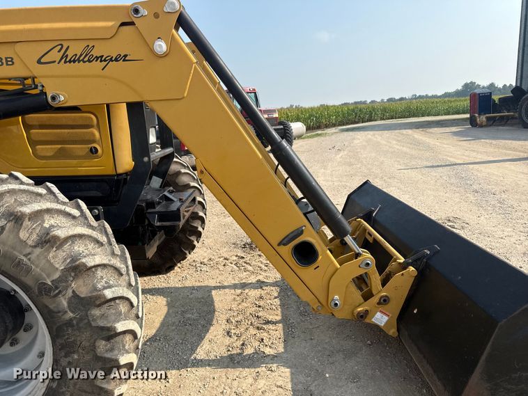 image for item ED4412 Challenger MT565B MFWD tractor