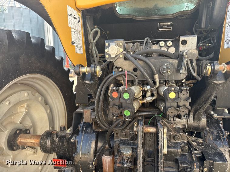 image for item ED4412 Challenger MT565B MFWD tractor