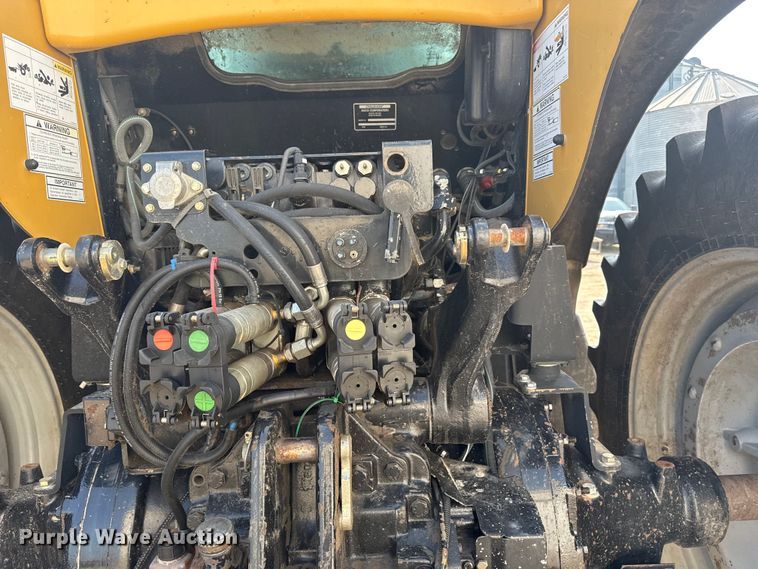 image for item ED4412 Challenger MT565B MFWD tractor