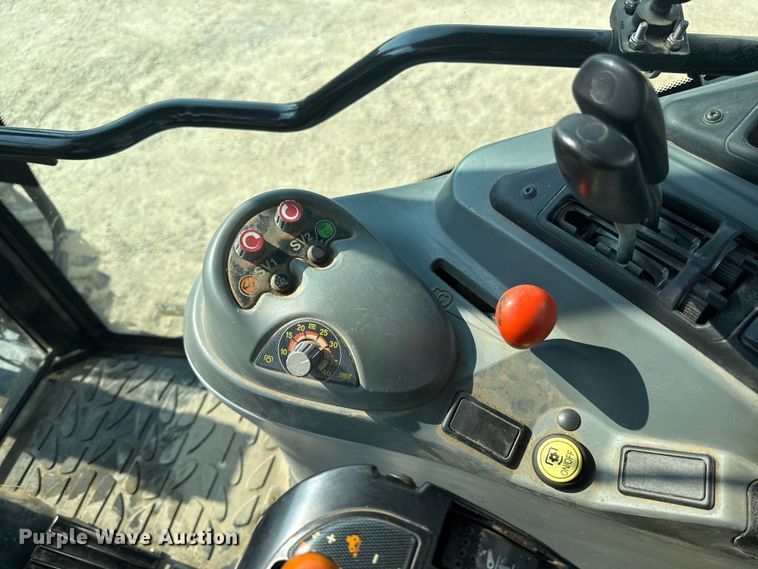 image for item ED4412 Challenger MT565B MFWD tractor