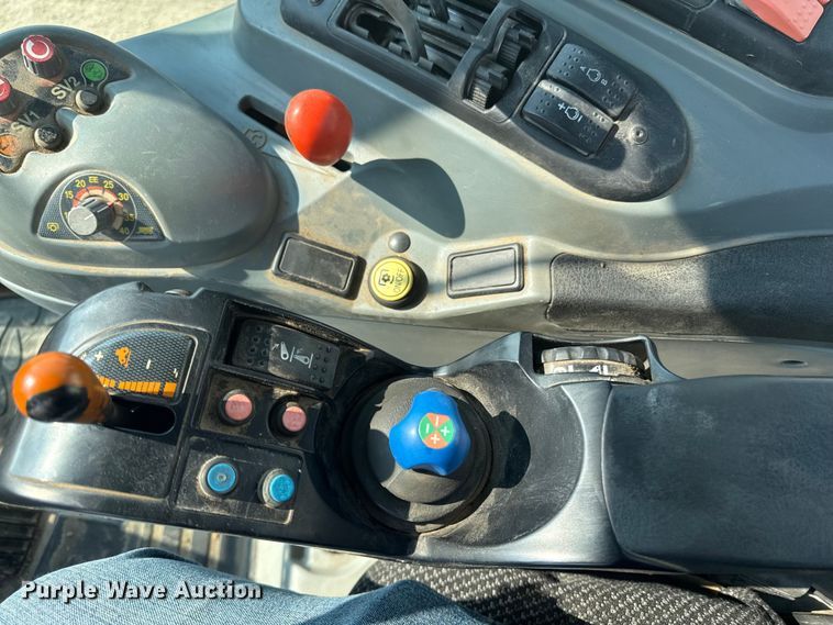 image for item ED4412 Challenger MT565B MFWD tractor