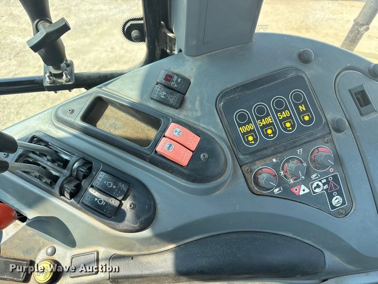 image for item ED4412 Challenger MT565B MFWD tractor