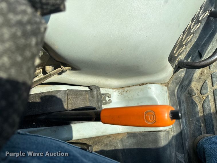 image for item ED4412 Challenger MT565B MFWD tractor