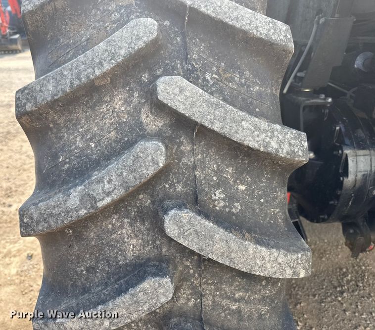 image for item ED4412 Challenger MT565B MFWD tractor