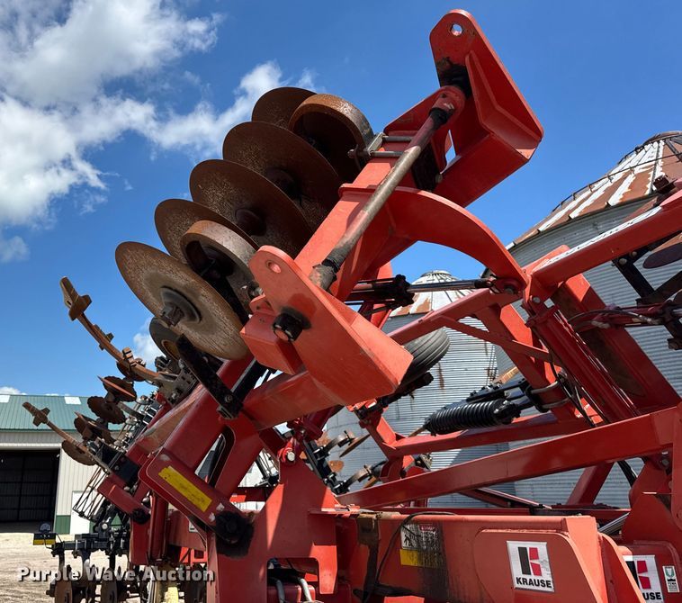 Krause Dominator 4850-18 disk ripper in Newark, IL | Item EF2157