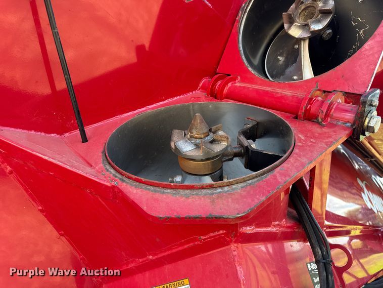 image for item EF2161 Demco 1050 grain cart