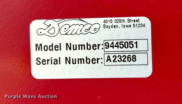 image for item EF2161 Demco 1050 grain cart