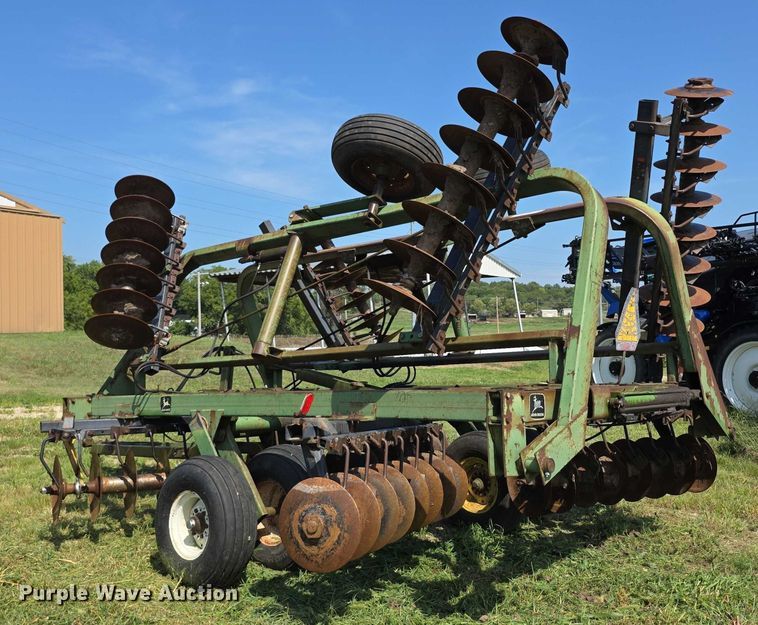 image for item EF3686 John Deere  235 double off-set disk