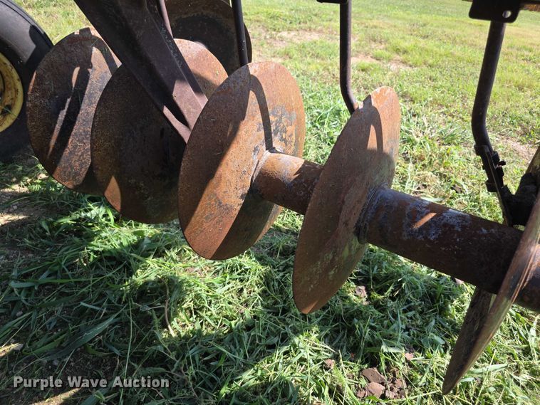 image for item EF3686 John Deere  235 double off-set disk