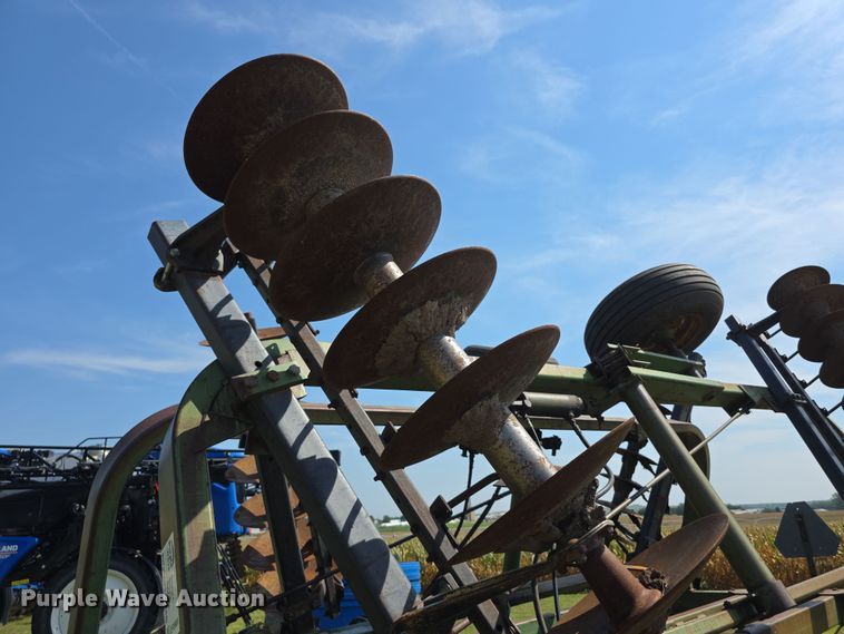 image for item EF3686 John Deere  235 double off-set disk