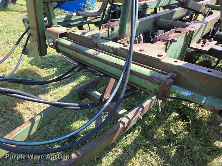 image for item EF3686 John Deere  235 double off-set disk