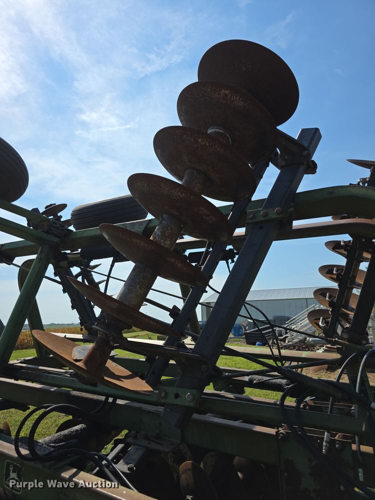 image for item EF3686 John Deere  235 double off-set disk