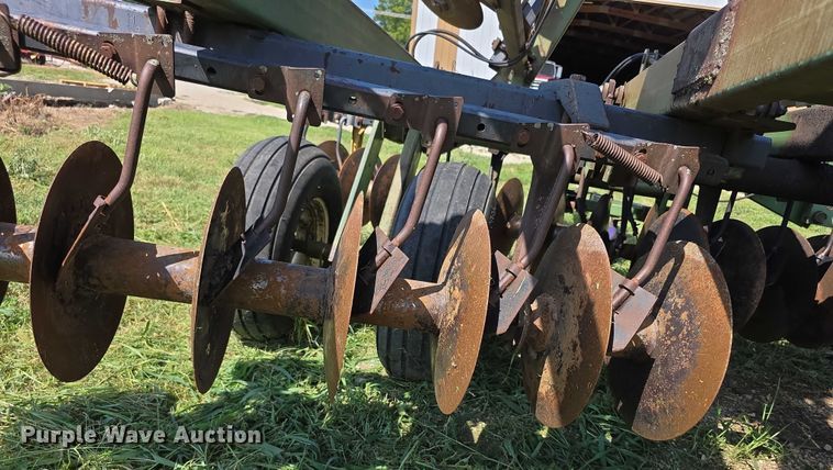 image for item EF3686 John Deere  235 double off-set disk