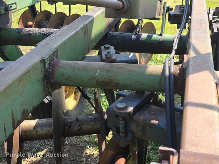 image for item EF3686 John Deere  235 double off-set disk