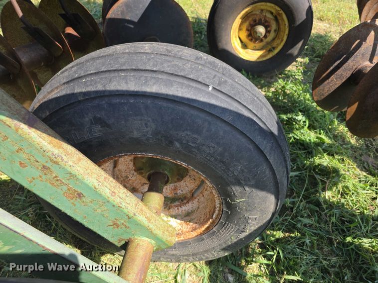 image for item EF3686 John Deere  235 double off-set disk