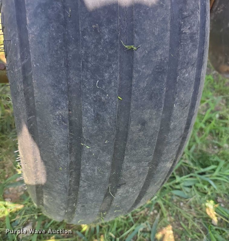 image for item EF3686 John Deere  235 double off-set disk