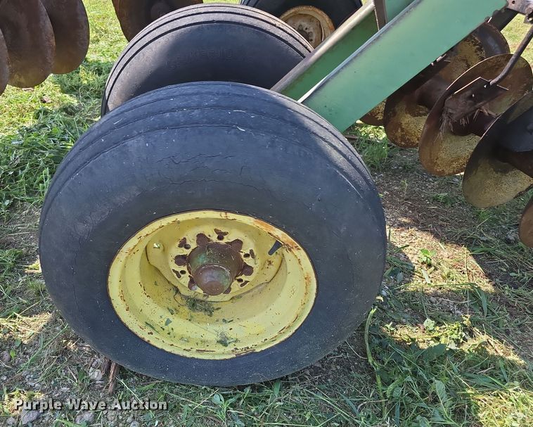 image for item EF3686 John Deere  235 double off-set disk