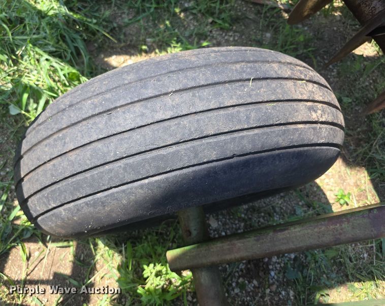 image for item EF3686 John Deere  235 double off-set disk