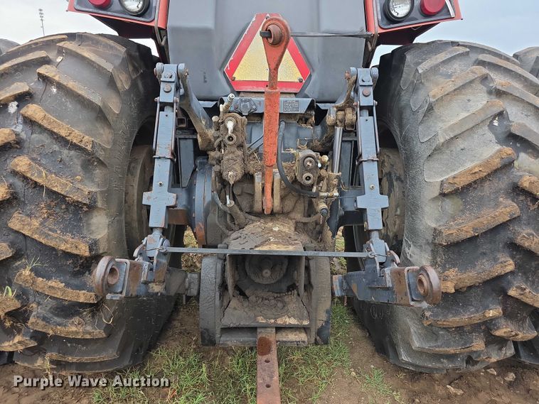 image for item EF3688 1982 International 5288 tractor