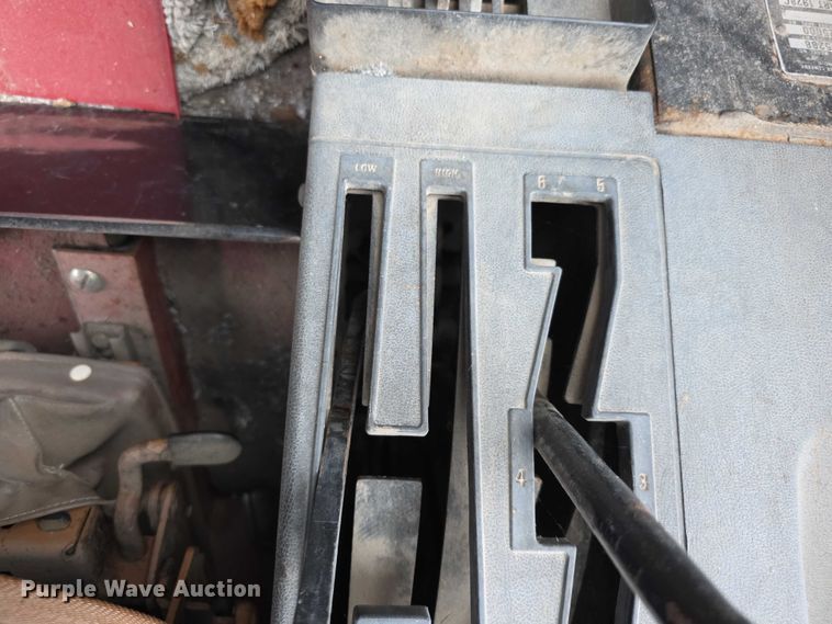 image for item EF3688 1982 International 5288 tractor