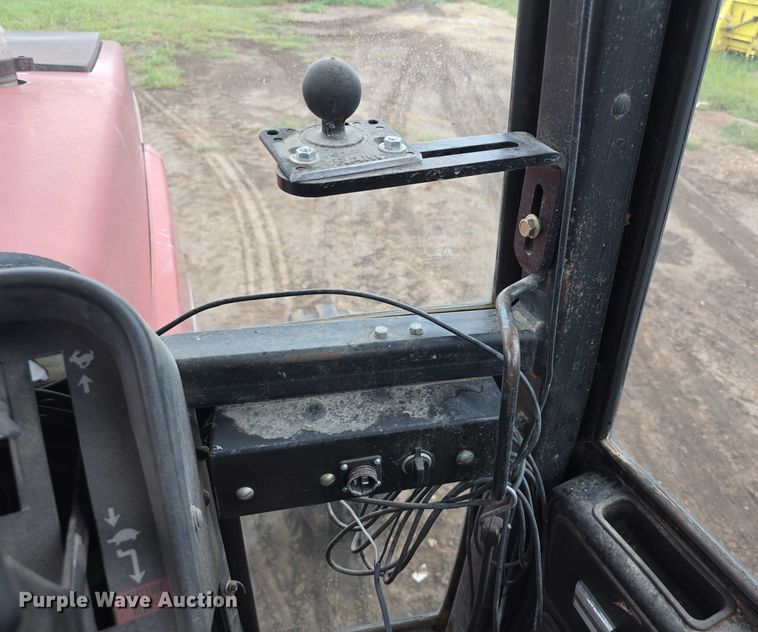 image for item EF3688 1982 International 5288 tractor