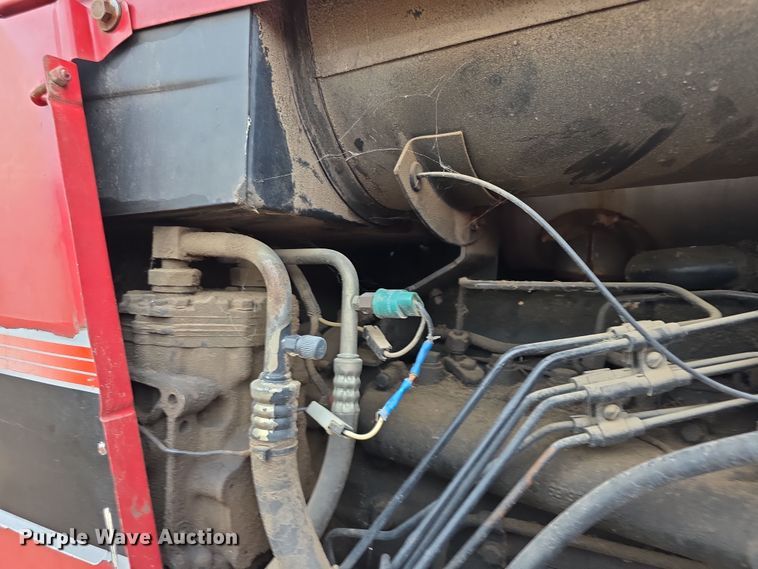 image for item EF3688 1982 International 5288 tractor