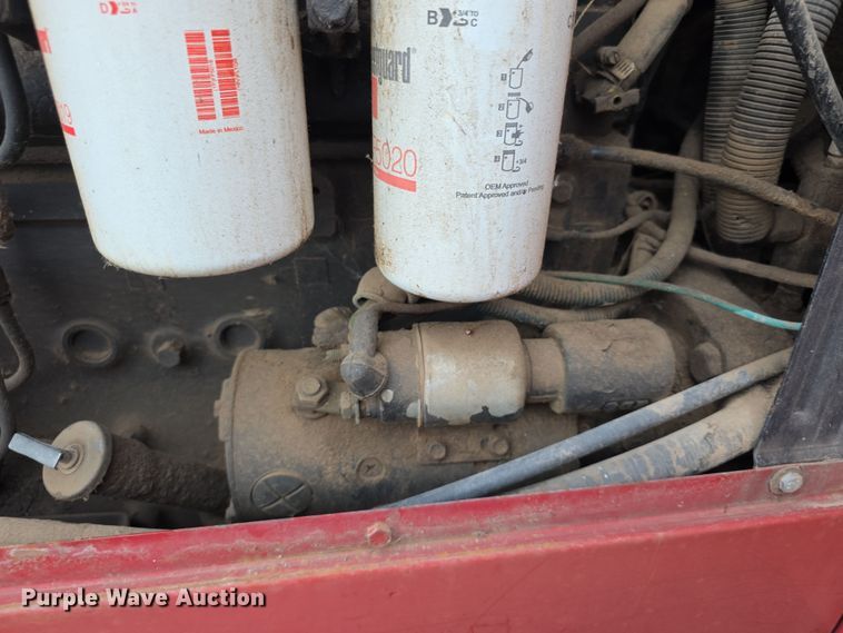 image for item EF3688 1982 International 5288 tractor