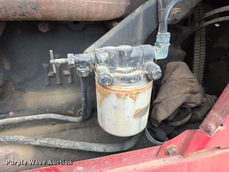 image for item EF3688 1982 International 5288 tractor