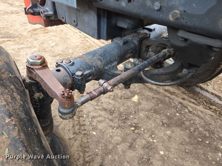 image for item EF3688 1982 International 5288 tractor