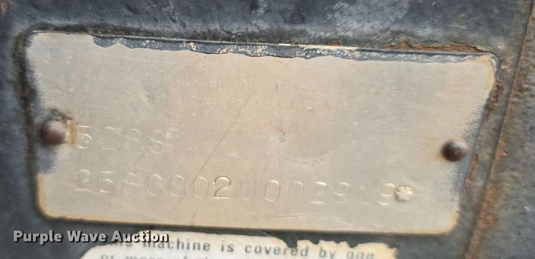 image for item EF3688 1982 International 5288 tractor