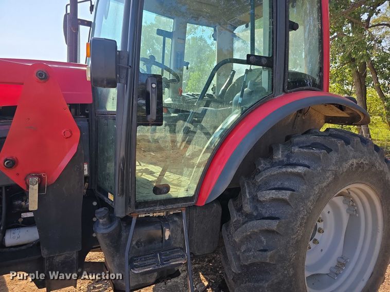 image for item EF3746 McCormick X10.75M MFWD tractor