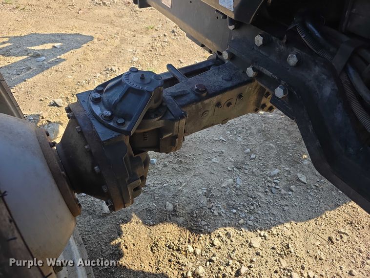 image for item EF3746 McCormick X10.75M MFWD tractor