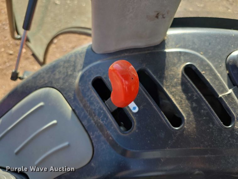 image for item EF3746 McCormick X10.75M MFWD tractor