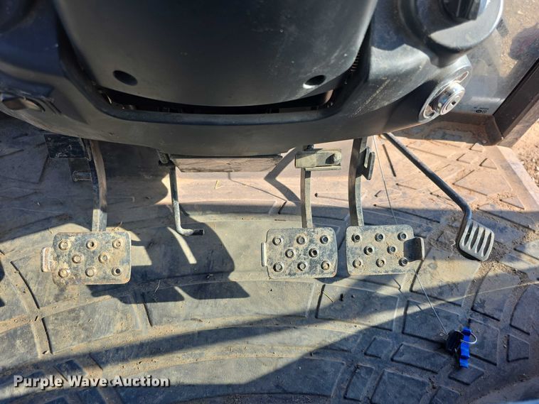 image for item EF3746 McCormick X10.75M MFWD tractor