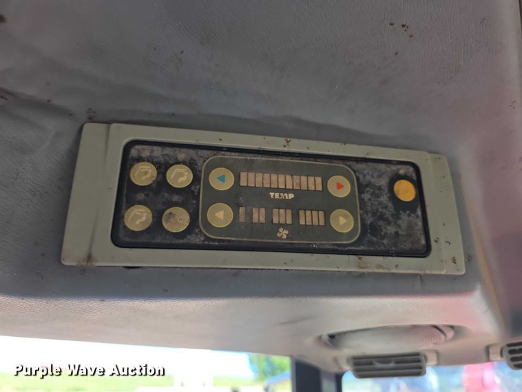 image for item EF3746 McCormick X10.75M MFWD tractor