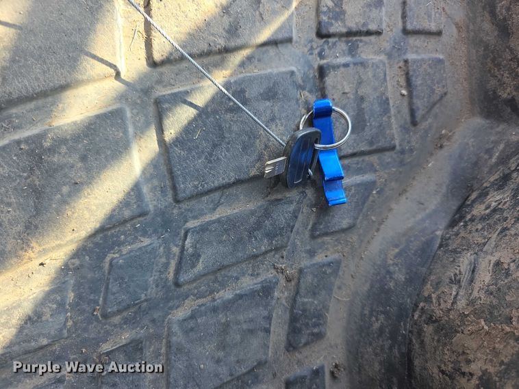 image for item EF3746 McCormick X10.75M MFWD tractor