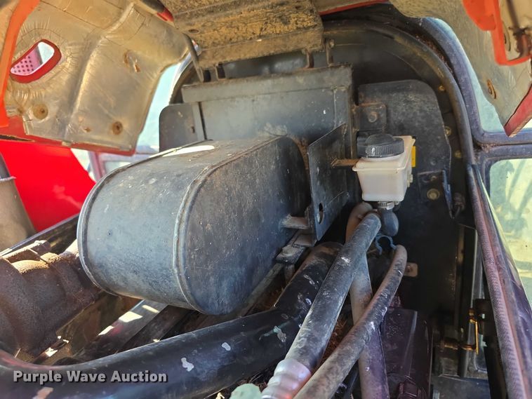 image for item EF3746 McCormick X10.75M MFWD tractor