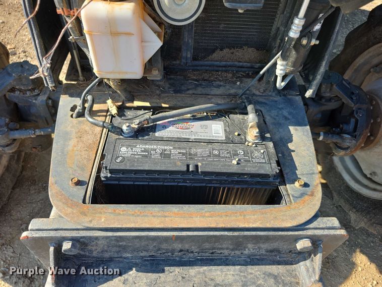 image for item EF3746 McCormick X10.75M MFWD tractor