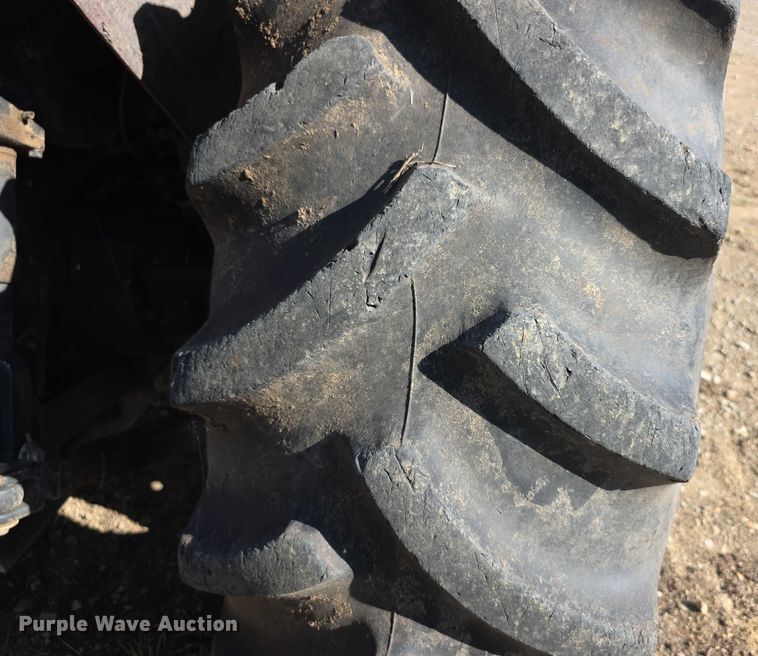 image for item EF3746 McCormick X10.75M MFWD tractor