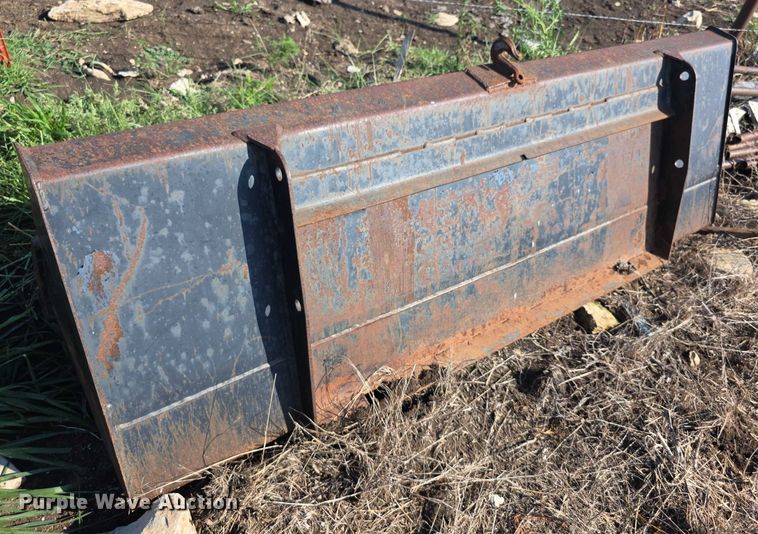 image for item EF3746 McCormick X10.75M MFWD tractor